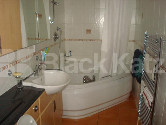 			NEW INSTRUCTION!, 2 Bedroom, 1 bath, 1 reception Flat			 Belsize Park Gardens, Belsize Park